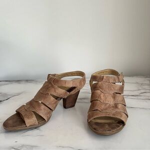 Naturalizer Brown Strappy Heeled Sandals Open Toe Block Heel Size 6